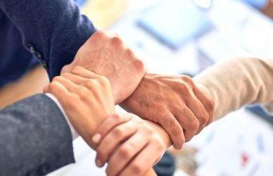 KKTC'de Kariyer Fırsatları: Güncel Kıbrıs İş İlanları ile Kariyerine Yön Ver
